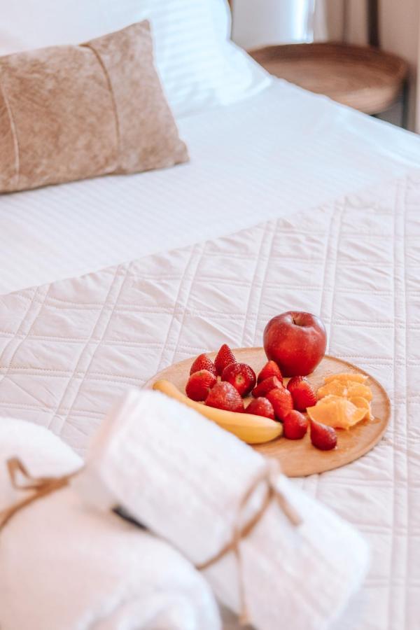 Sithon Diamond Suites 2 Никити Екстериор снимка